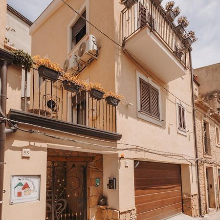 La Casa Di Pinocchio Hotel Enna Bagian luar foto